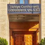 Diyarbakır'da PKK mensuplarının posterlerini asan 4 kişi gözaltına alındı