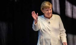 Merkel seçimi 'şok edici' olarak nitelendirdi