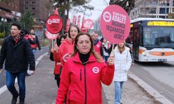 DİSK 'gelirde ve vergide adalet' için yürümeye devam ediyor! Ankara'ya doğru harekete geçildi...
