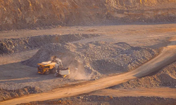 İran milyonlarca tonluk dev altın madeni buldu