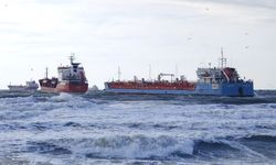 Bakırköy açıklarında gemi kazası! Acil durum çağrısı yapıldı...