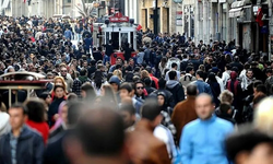 En büyük grup, kararsız seçmenler bir partiye yöneliyor