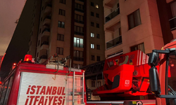 Elektrikli araç otoparkta yanmaya başladı! 3 bina tahliye edildi