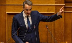 Miçotakis’ten kritik anayasa açıklaması!