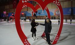 Buzda Sevgililer Günü Romantizmi