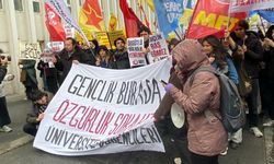 Öğrenciler 19 Mart'ın yıl dönümünde Beyazıt'ta! 'Biz, barikatları yıkan iradeyiz!'