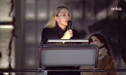 Dilek İmamoğlu Saraçhane'de binlerce kişi önünde sordu! 'Neden şeffaflıktan kaçılıyor?'