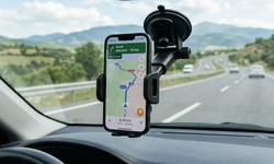 Bakanlıktan araçlardaki telefon tutucular için bir açıklama daha