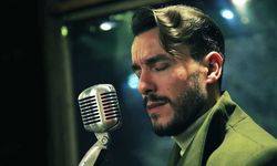 Hakkında gözaltı kararı verilen Cem Adrian'dan açıklama