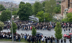 Öğrencilerin direnişi sonuç verdi: Bilgi Üniversitesi kararı geri çekildi!