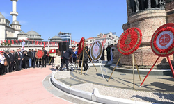 CHP'den Taksim'e çelenk bırakmayan AKP'ye: Milli değerlerle sorunları olduğunu geçmişten biliyoruz