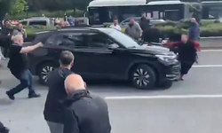Aracını CHP'lilerin üzerine sürdü, bir kadını ezerek kaçtı