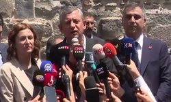 Özgür Özel Diyarbakır'da: 'Güne Selahattin Demirtaş'ın selamıyla başladık'