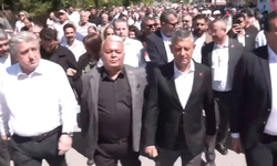 Sivas'ta Madımak yürüyüşü! Özgür Özel de katıldı