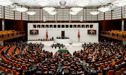 Çocuk Koruma Kanunu Teklifi! Tekerrürde yaş sınırını 18'den 15'e düşüren madde çıkarıldı