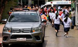 Tayland'da öğrenci okulu kana buladı: 6 ölü, 15 yaralı