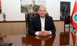 Son Dakika: Menderes Belediyesi'ne operasyon! Başkan İlkay Çiçek dahil 13 kişi gözaltına alındı