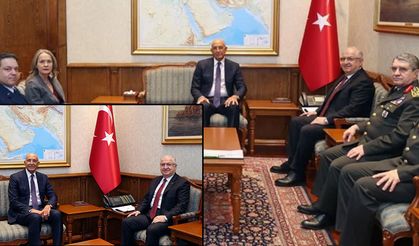 Bakan Güler ile Barrack'ın oturma düzenine AKP içinden bile tepki geldi