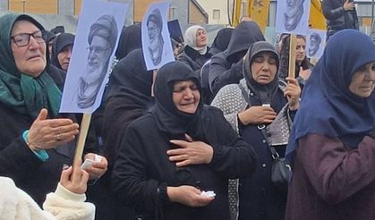 Iğdır’da Ayetullah Ali Hamaney için dua ve yürüyüş düzenlendi