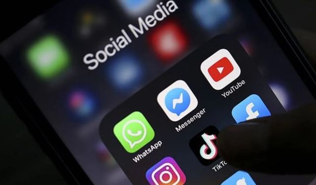 Fransa 15 yaş altı çocuklara sosyal medya yasağını onayladı