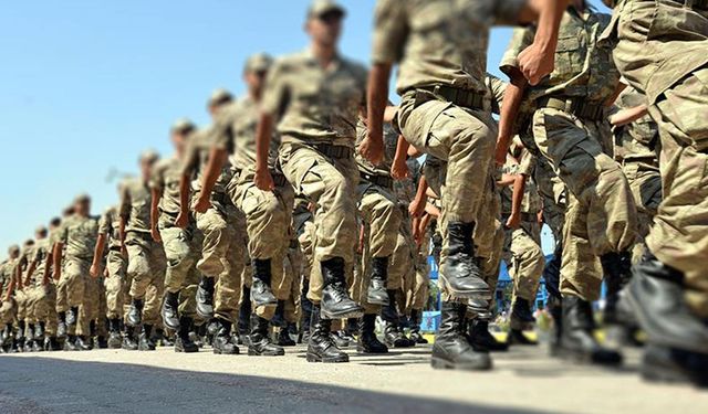 Askerlikte binlerce kişinin muaf olacağı yeni dönem geliyor