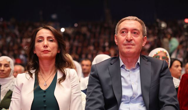 DEM Parti Eş Genel Başkanları'ndan Merdan Yanardağ'ın gözaltına alınmasına tepki