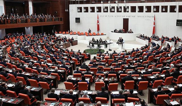FETÖ'nün siyasi ayağının araştırılmasına ilişkin önerge bir kez daha reddedildi