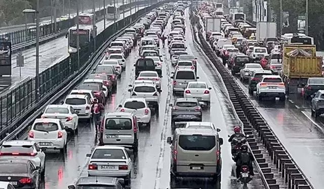 Zorunlu trafik sigortasında yeni dönem yarın başlıyor