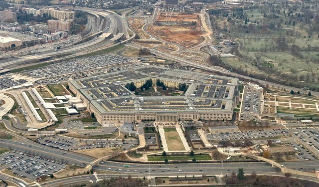 Trump 'Tak' dedi PENTAGON 'Şak' yaptı! Senatöre soruşturma