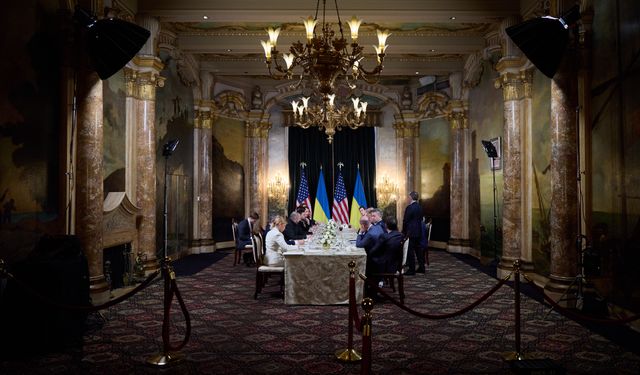 Trump - Zelenski görüştü!  Barış planı yüzde 90 tamam