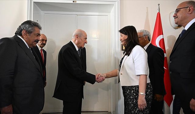Bahçeli DEM İmralı heyetiyle görüştü: Her cümlesine imzamı atıyorum