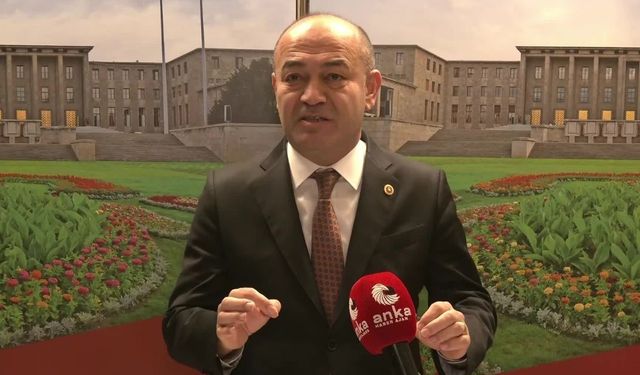 Özgür Karabat'tan çok sert açıklama! 'Dün gece Meclis'te bir skandal yaşandı'