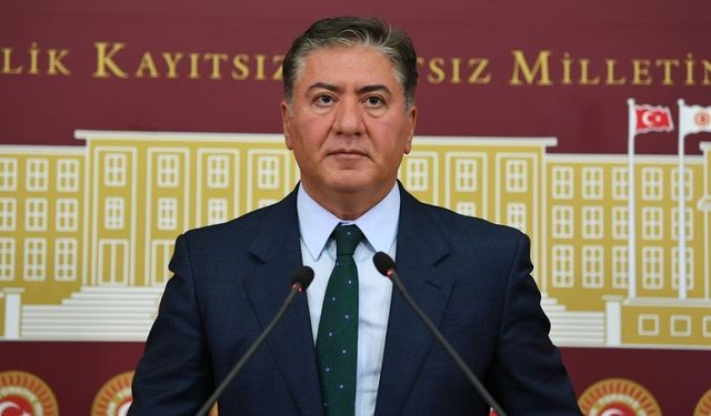 Murat Emir: 'Milletin önüne duranların milletin ayakları altında ezileceğini göstereceğimiz günler çok yakındır'