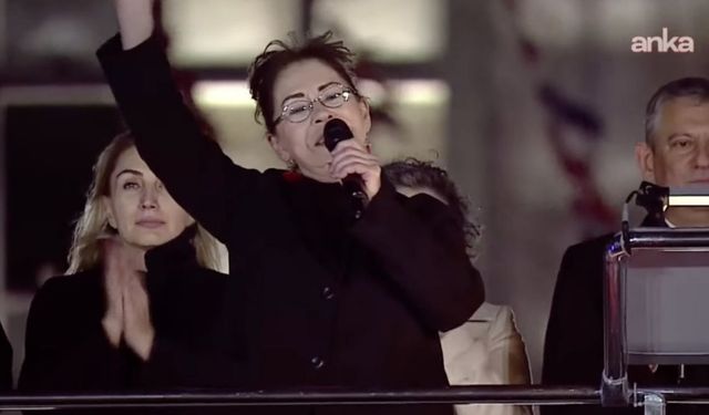 Konseri iptal edilen İlkay Akkaya'ya Halkevleri'nden destek!