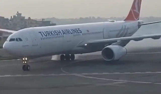 THY uçağında panik: Yolcular kaydıraklarla tahliye edildi