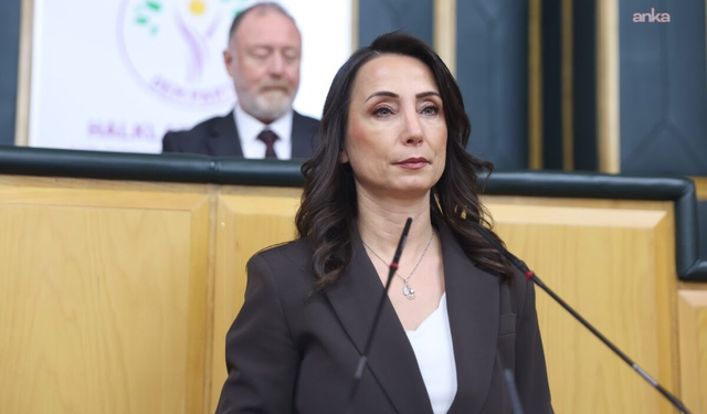 Tülay Hatimoğulları: CHP'ye yönelik operasyonlarla süreç sabote edilmeye başlanmıştır