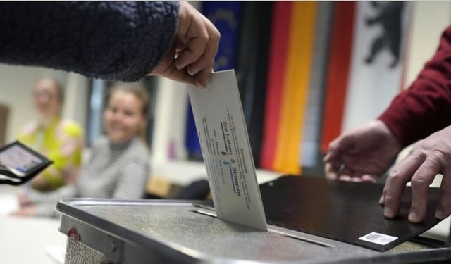 AfD tedirginliği! Almanya'da iki eyalet sandık başında