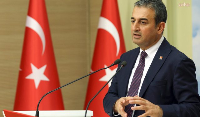 Burhanettin Bulut: 'Fon vurgununun altında kalan iktidar bütün tuşlara aynı anda basmaya başladı'