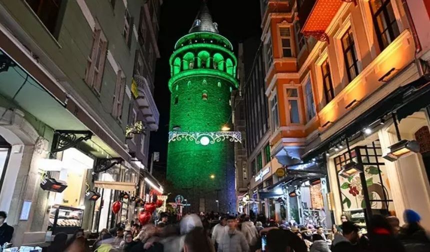 Galata Kulesi Vakıflara kaldı! İstanbul Belediyesi'nin tescil talebi reddedildi