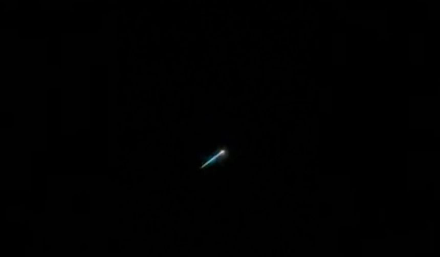 Gökyüzündeki gizemli ışık heyecan yarattı