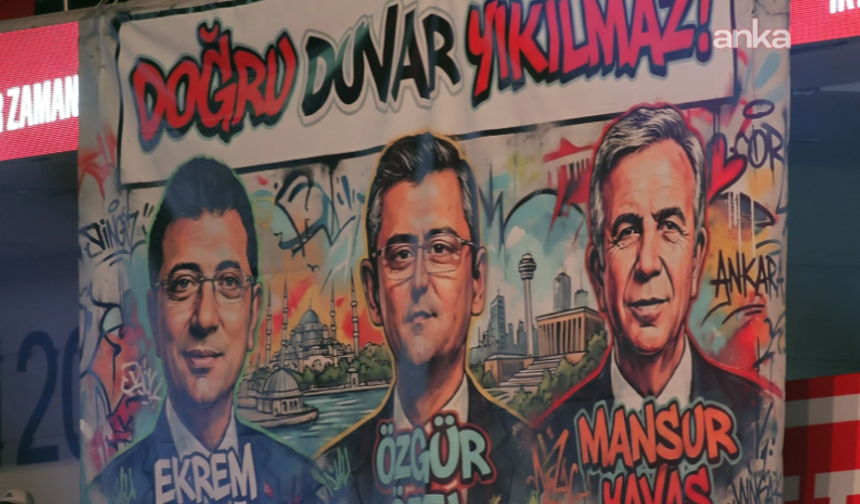 CHP  Kurultayı'nda gündem olan pankart! "Doğru duvar yıkılmaz"