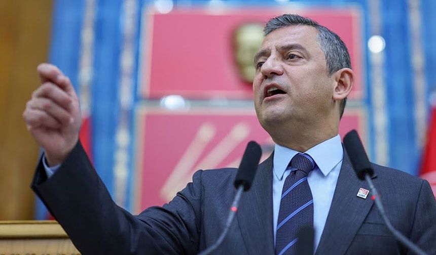 İBB İddianamesinin açıklandığı dakikalarda Özgür Özel'den 'İmamoğlu'na sahip çıkın' çağrısı