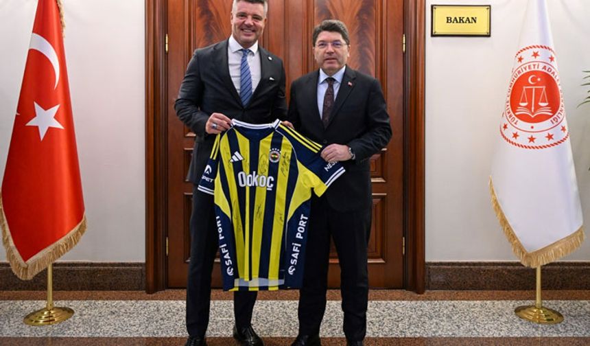 Fenerbahçe'den Adalet Bakanı Tunç'a forma açıklaması