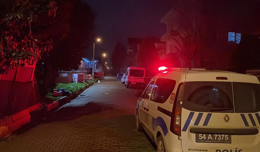 Birlikte yaşadığı kadını vurduktan yaşamına son verdi