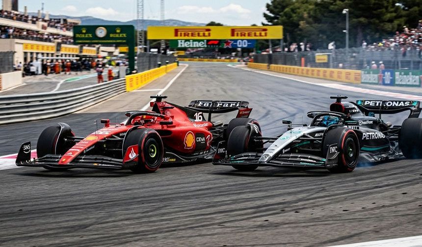 Formula 1'de ilk yarışa Mercedes damga vurdu