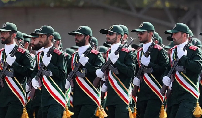 İran: Tarihteki en yıkıcı taarruz operasyonu başlatılacak