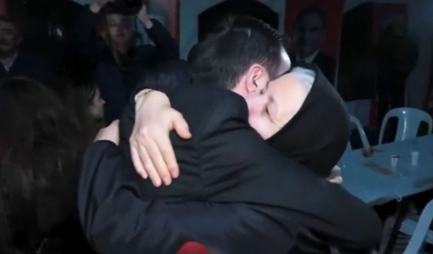 Analara kıymayın efendiler! 'Geçti Anne'