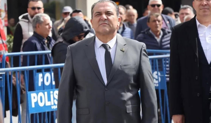 Uşak'ta Eşme Belediyesi'ne operasyon: CHP'li belediye başkanı gözaltına alındı!