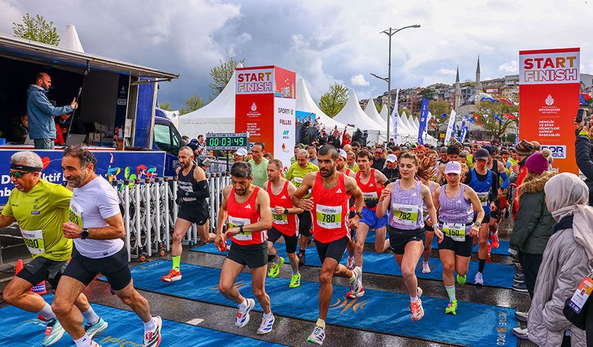 Yağmur yağdı İstanbul koştu