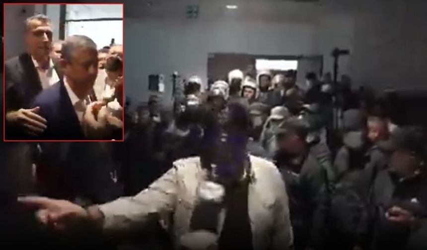CHP Genel Merkezi'ne polis müdahalesi! İşte Özgür Özel'in makam katında yaşananlar
